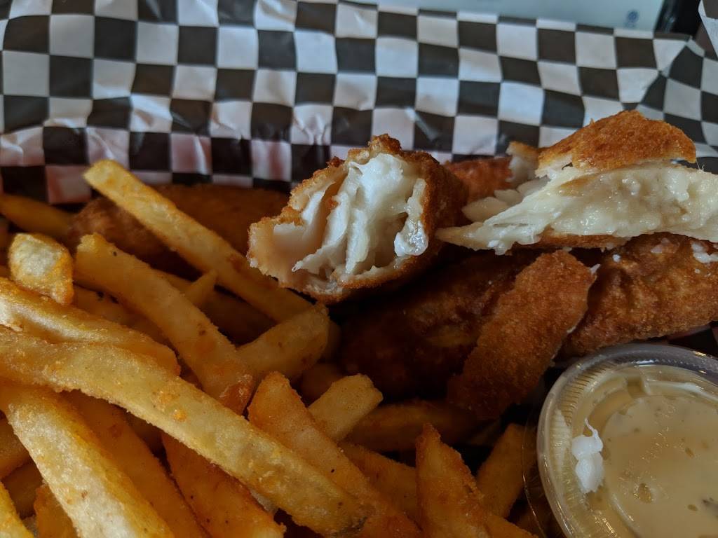 Frenchies Wings & Things | restaurant | 2326 Del Paso Blvd, Sacramento, CA 95815, USA | 9166344987 OR +1 916-634-4987