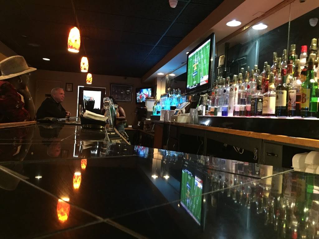 Johnnies on Broadway | restaurant | 1278 Broadway, Albany, NY 12204, USA | 5184345752 OR +1 518-434-5752