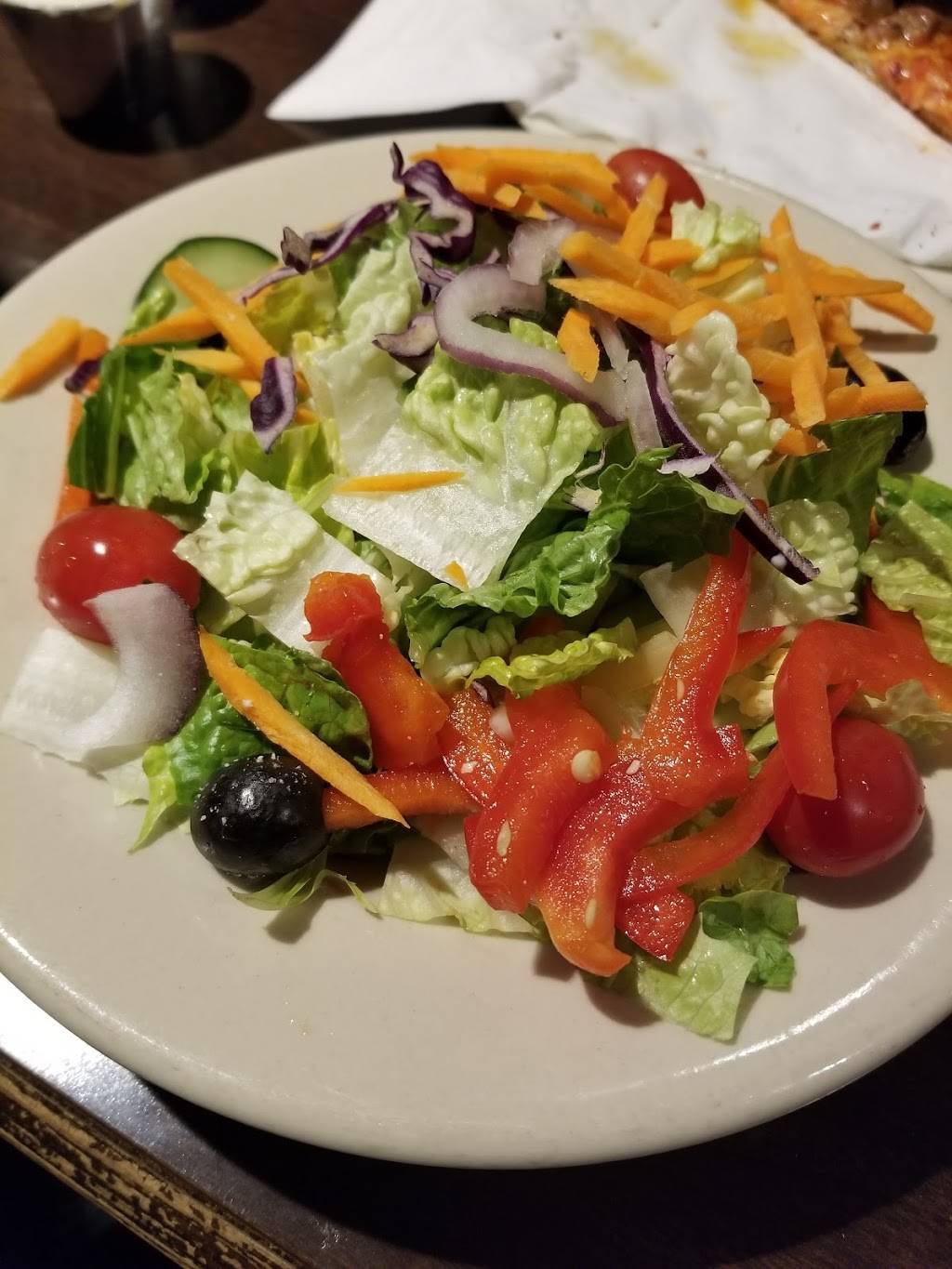 Joey Garlics Newington | restaurant | 150 Kitts Ln, Newington, CT 06111, USA | 8603724620 OR +1 860-372-4620