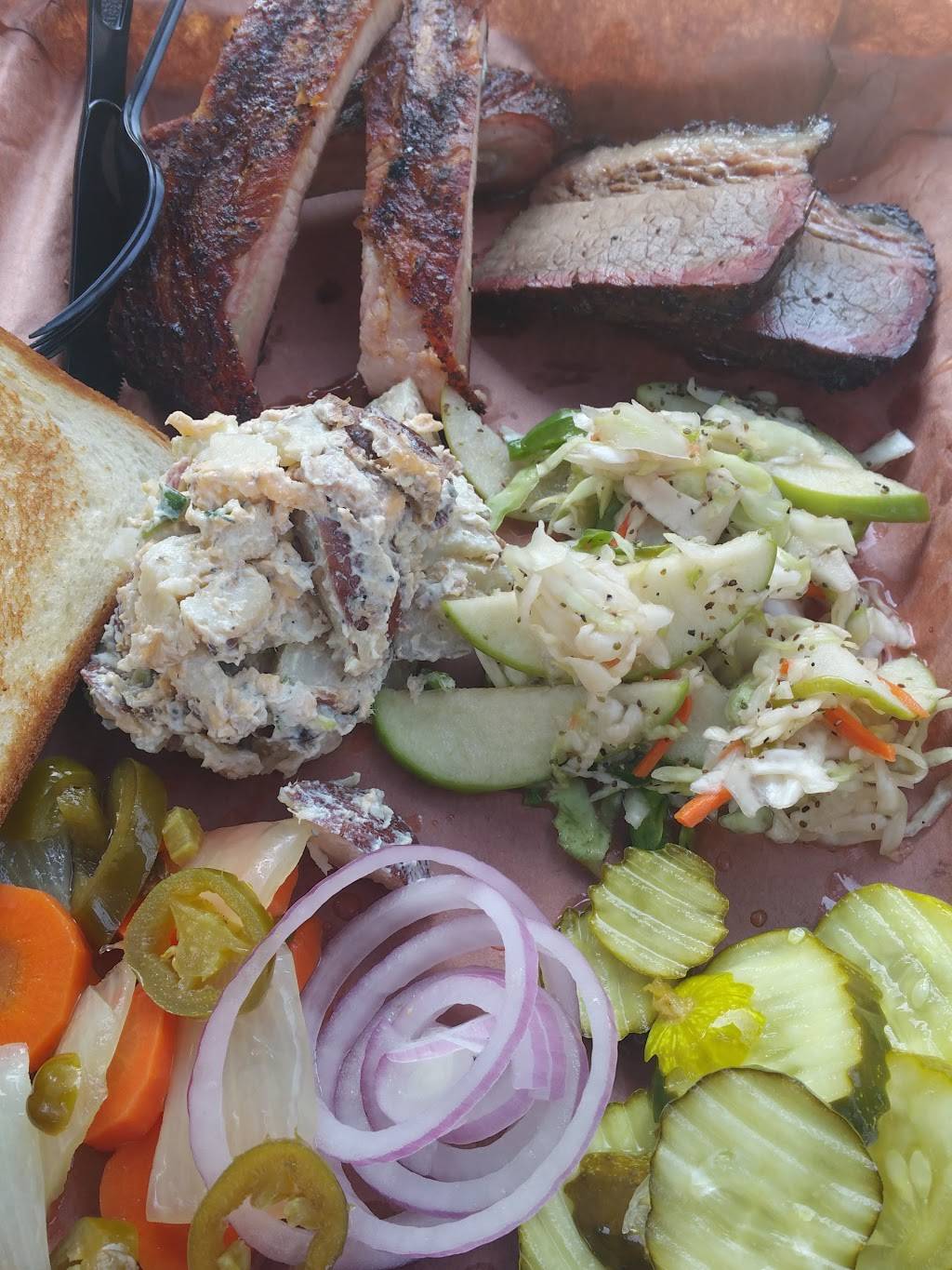 Bumbershoot Barbecue | restaurant | 425 US-377, Argyle, TX 76226, USA | 9405951782 OR +1 940-595-1782