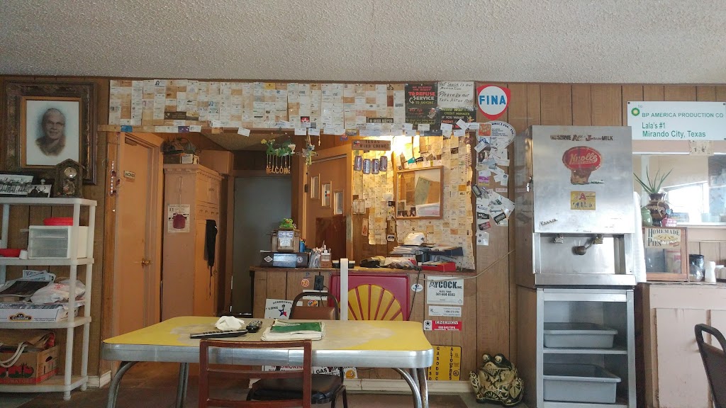 Lalas Cafe | restaurant | Oilton, TX 78371, USA | 5046712394 OR +1 504-671-2394