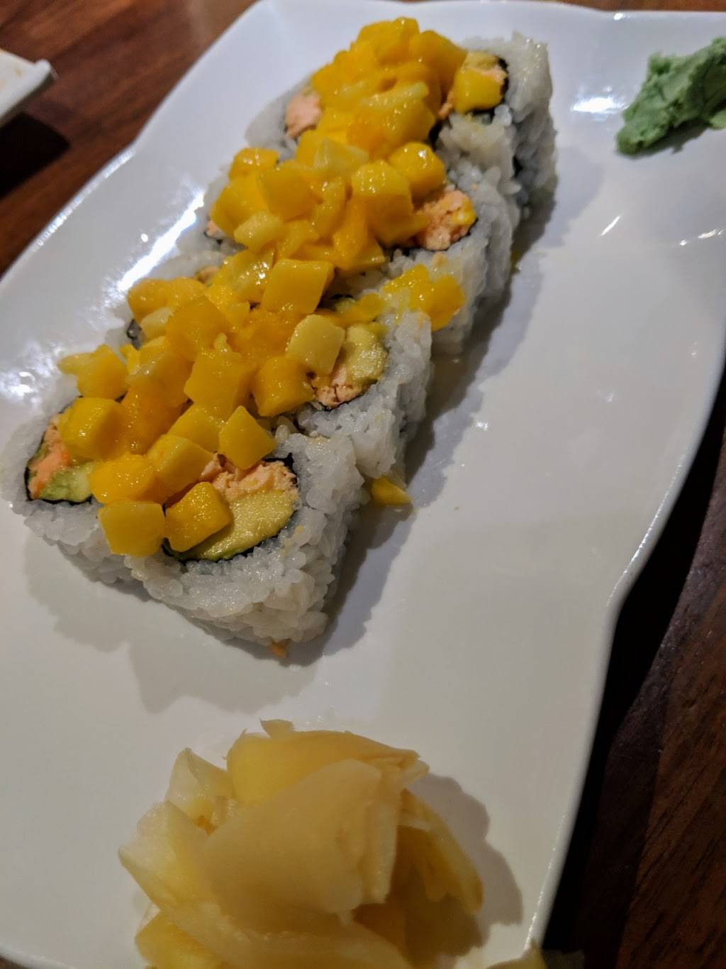 Truya Sushi | restaurant | 5101 Great America Pkwy, Santa Clara, CA 95054, USA | 4086556577 OR +1 408-655-6577