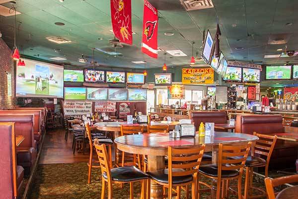 Dukes Sports Bar and Grill | restaurant | 7607 E McDowell Rd, Scottsdale, AZ 85257, USA | 4806759724 OR +1 480-675-9724