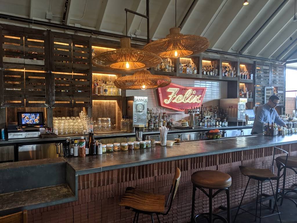 Superica | restaurant | 1801 N Shepherd Dr #B, Houston, TX 77008, USA | 7139553215 OR +1 713-955-3215