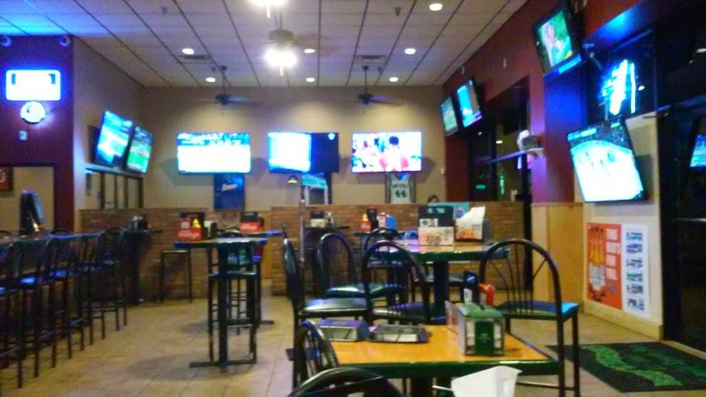 Beef O Bradys | restaurant | 8810 N Himes Ave, Tampa, FL 33614, USA | 8139362058 OR +1 813-936-2058