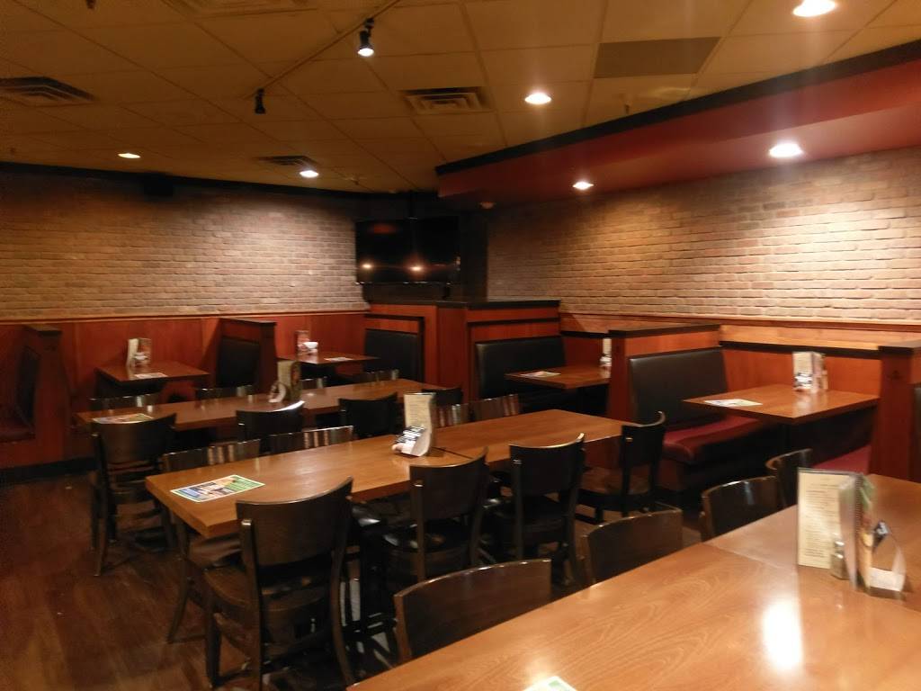 Green Mill Restaurant & Bar | restaurant | 8266 Commonwealth Dr, Eden Prairie, MN 55344, USA | 9529443000 OR +1 952-944-3000