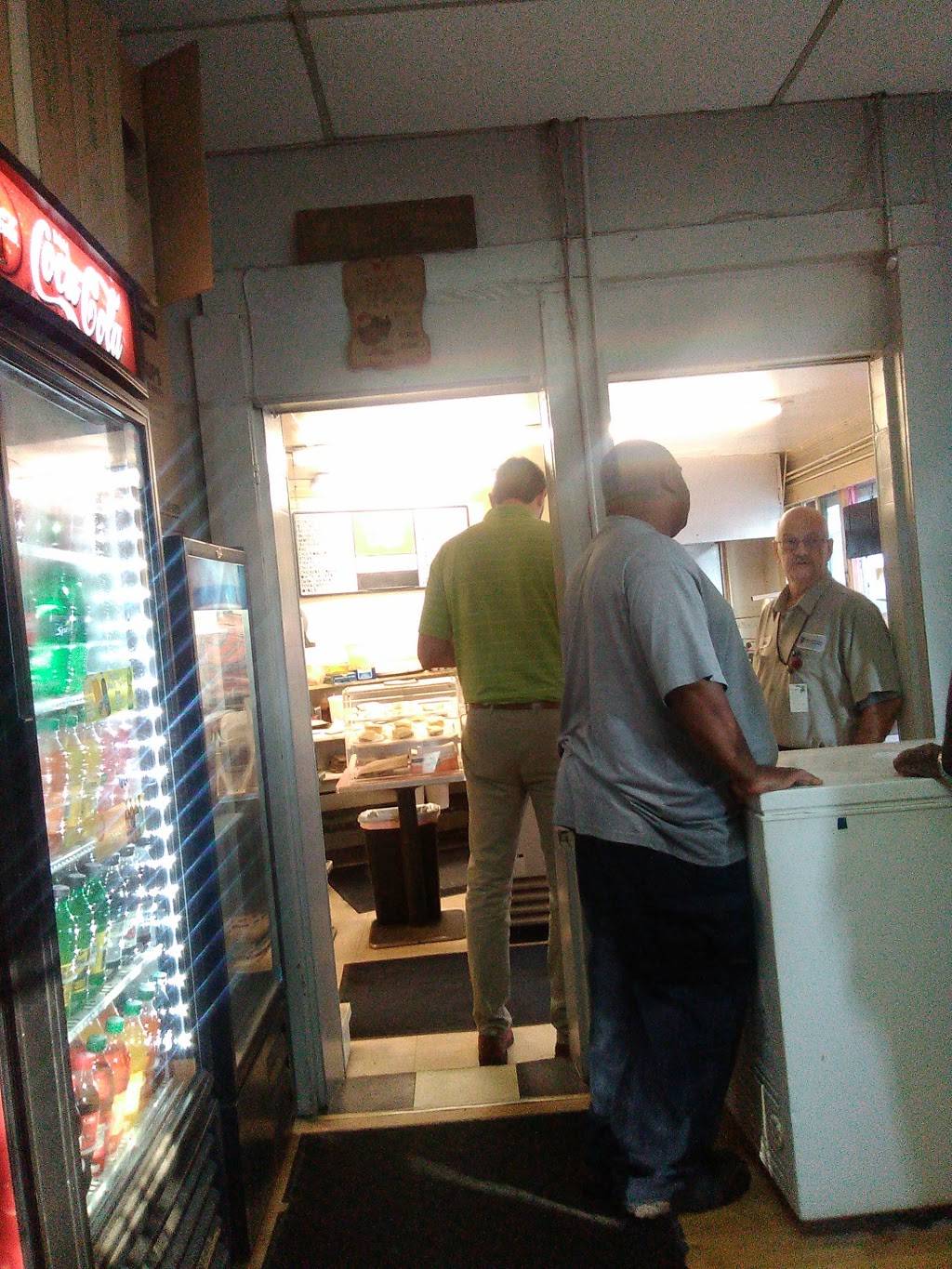 L & D Grocery & Grill | restaurant | 2620 Angier Ave, Durham, NC 27703, USA | 9195961735 OR +1 919-596-1735