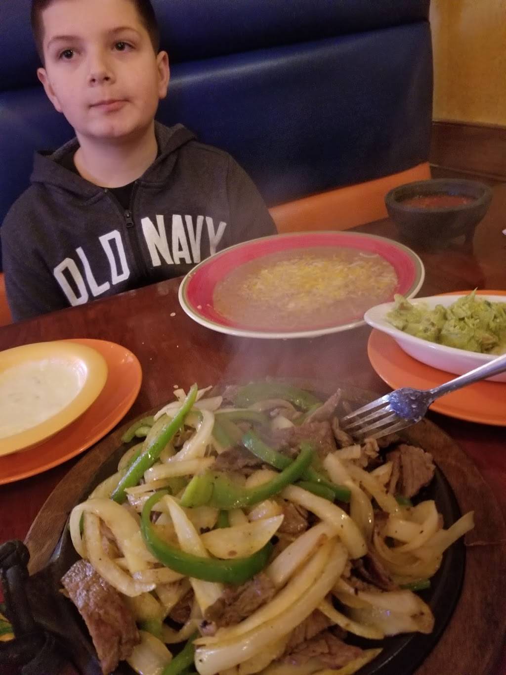 La Fuente Bar & Grill | restaurant | 3070 E Franklin Blvd, Gastonia, NC 28056, USA | 7048667744 OR +1 704-866-7744