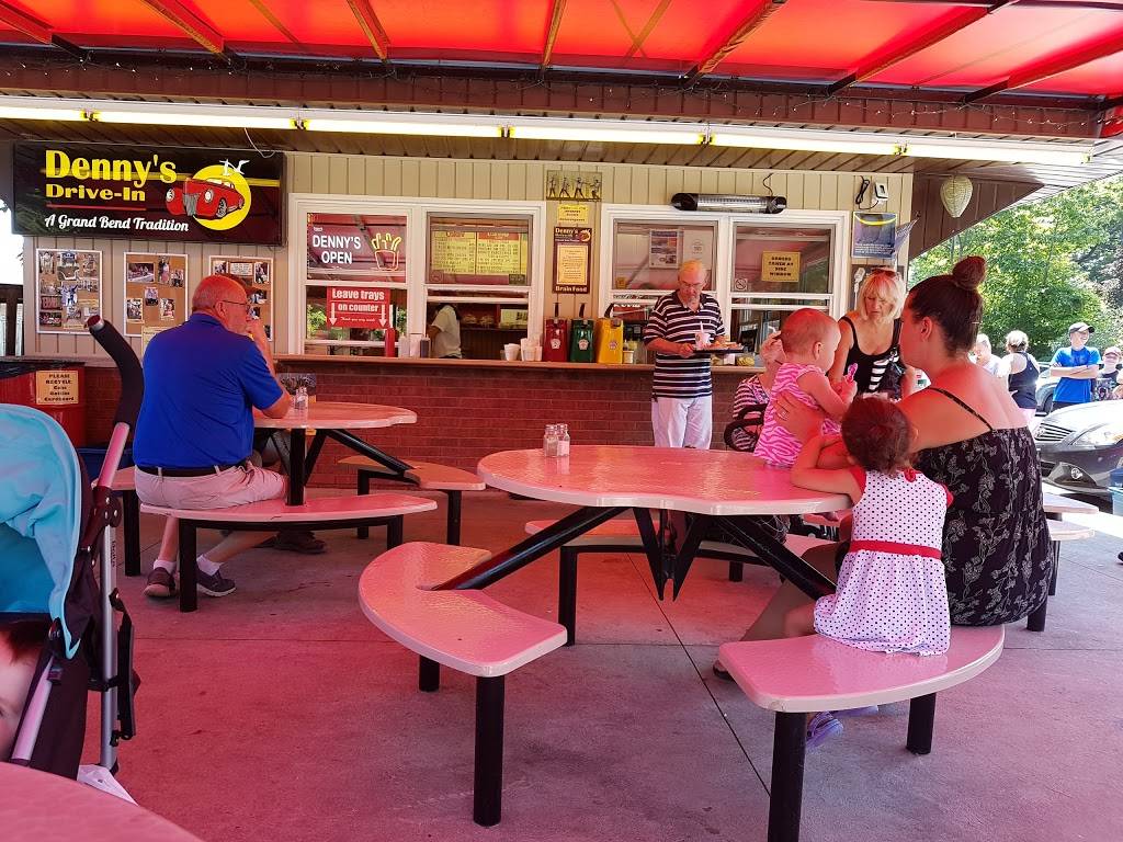 Dennys Drive-In | restaurant | 86 Ontario St S, Grand Bend, ON N0M 1T0, Canada | 5197015808 OR +1 519-701-5808