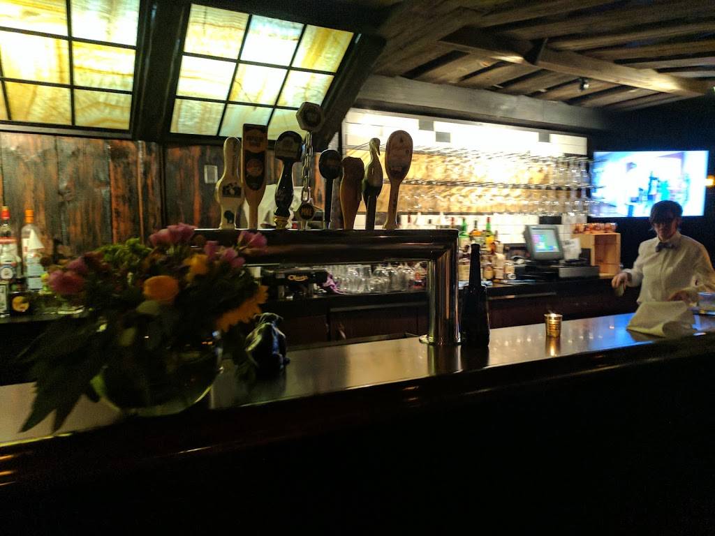 Jakes Restaurant Estd.1960 | restaurant | 21445 W. Gumina Road, Brookfield, WI 53072, USA | 2627817995 OR +1 262-781-7995