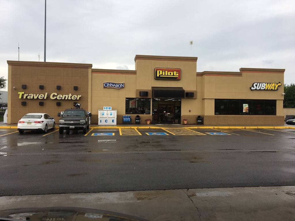 Pilot Travel Center | restaurant | 11633 Greencastle Pike, Hagerstown, MD 21740, USA | 3015829004 OR +1 301-582-9004