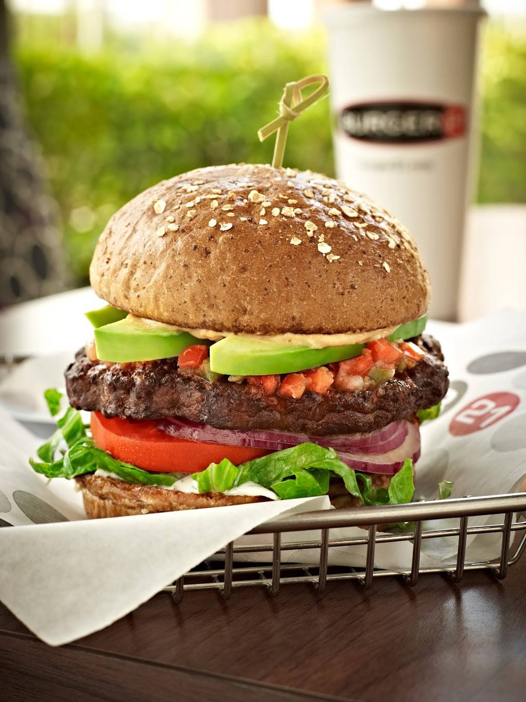Burger 21 | restaurant | 622 Loudon Rd, Latham, NY 12110, USA | 5182186406 OR +1 518-218-6406