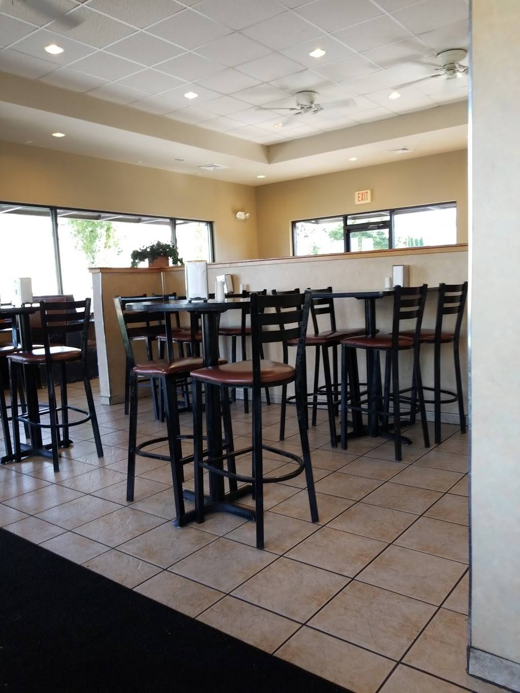 Super Burrito Express | restaurant | 10506 SE 42nd Ave, Milwaukie, OR 97222, USA | 5037869370 OR +1 503-786-9370