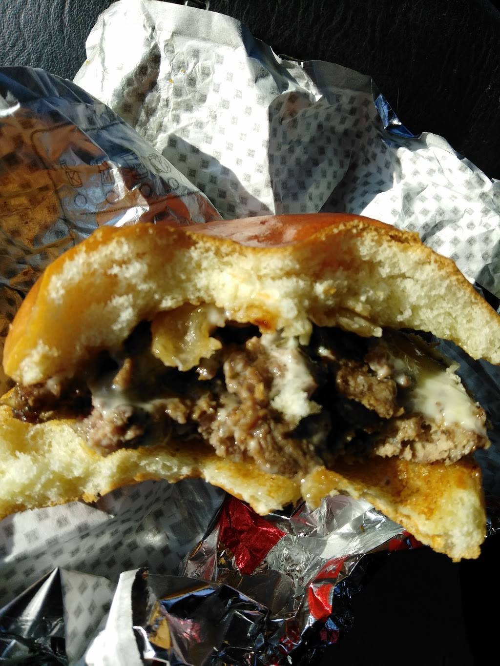 Checkers | restaurant | 2291 M-85, Wyandotte, MI 48192, USA | 7342823341 OR +1 734-282-3341