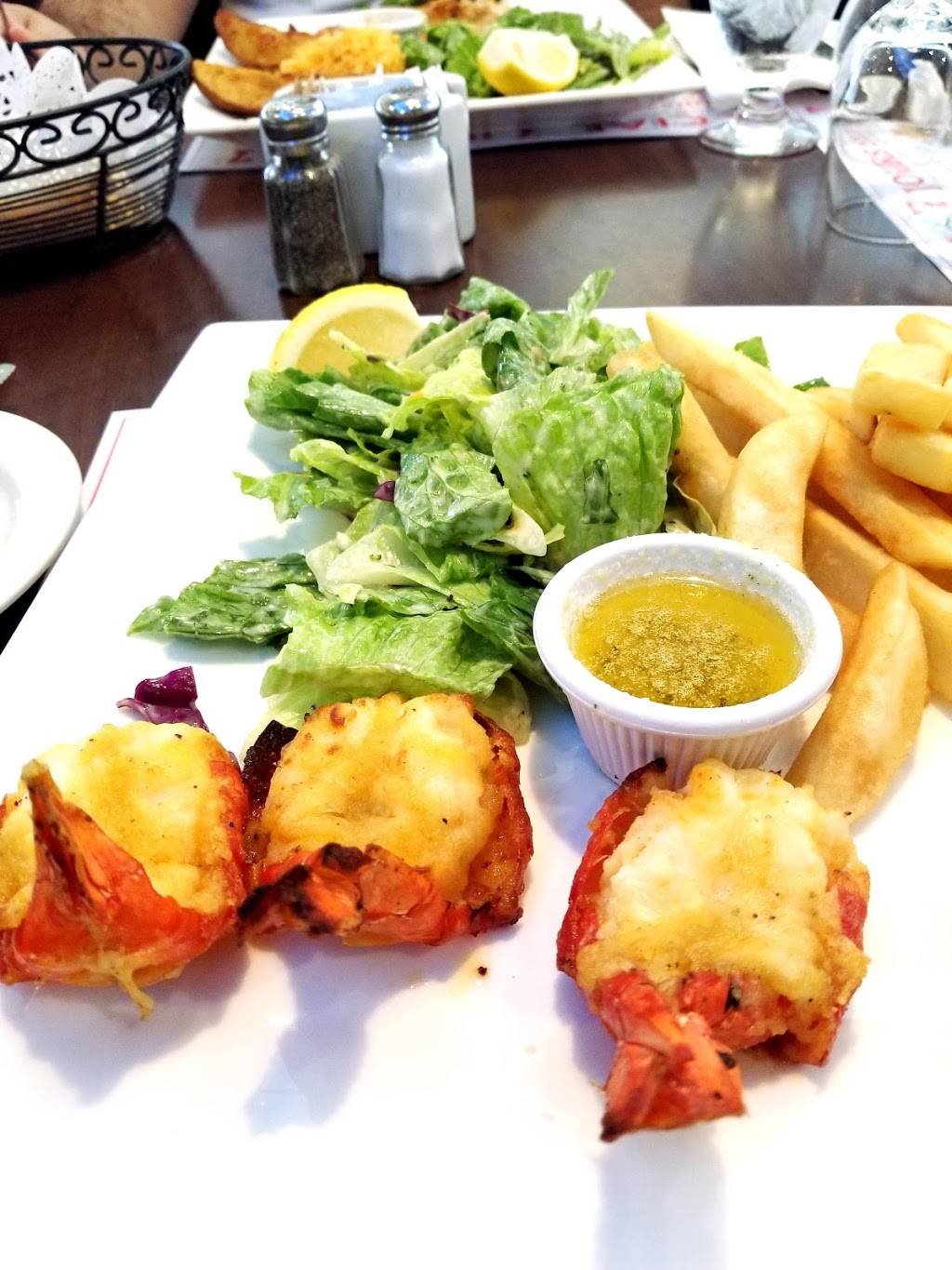 Casa Grecque | restaurant | 275 Rue de Montigny, Saint-Jérôme, QC J7N 5R1, Canada | 4504317660 OR +1 450-431-7660