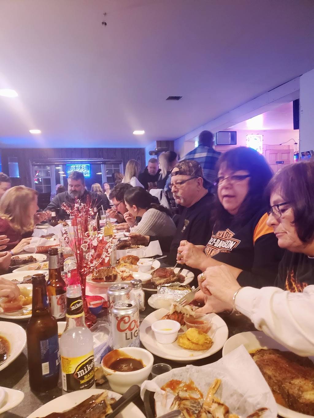 countryside pub | restaurant | 8225 McHenry St, Burlington, WI 53105, USA | 2626614061 OR +1 262-661-4061