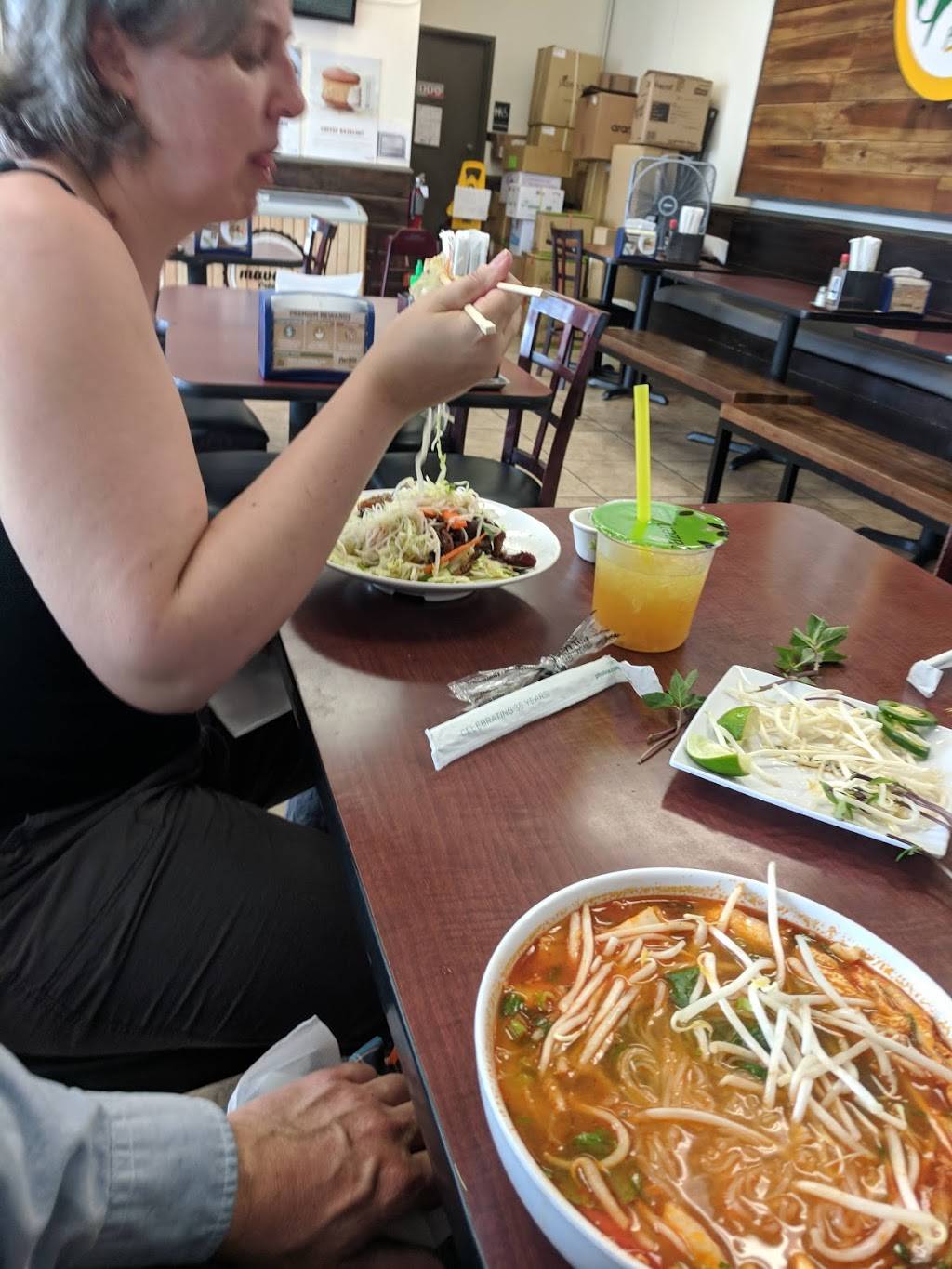 Seafood City Supermarket | bakery | 3065 McKee Rd, San Jose, CA 95127, USA | 4082404980 OR +1 408-240-4980