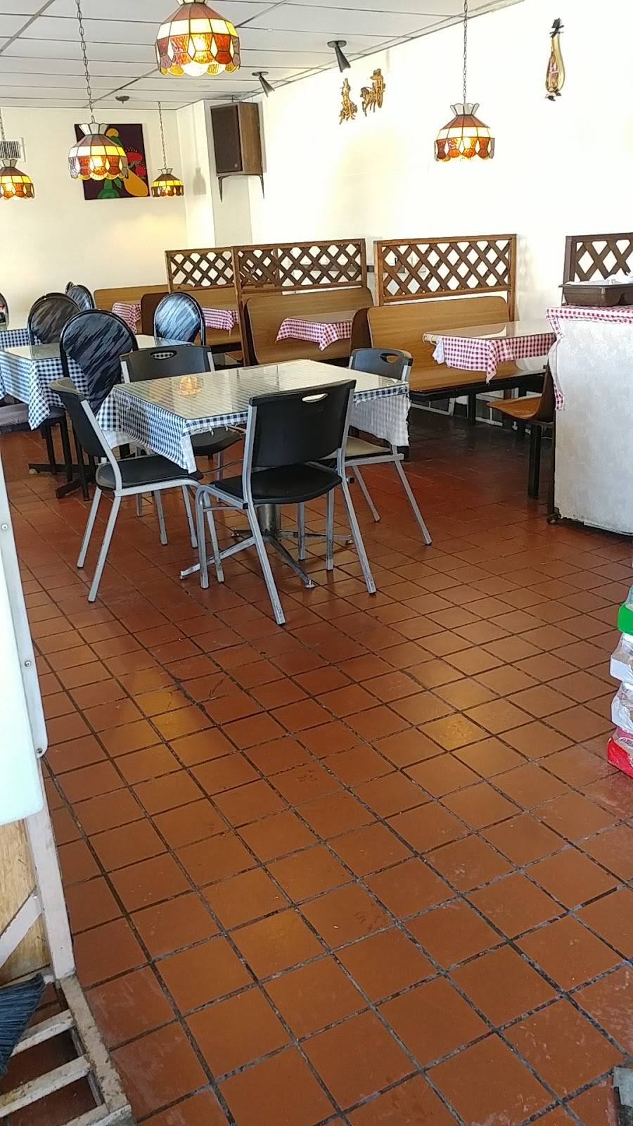 Golden Wall | restaurant | 421 W Cross St, Ypsilanti, MI 48197, USA | 7344827600 OR +1 734-482-7600