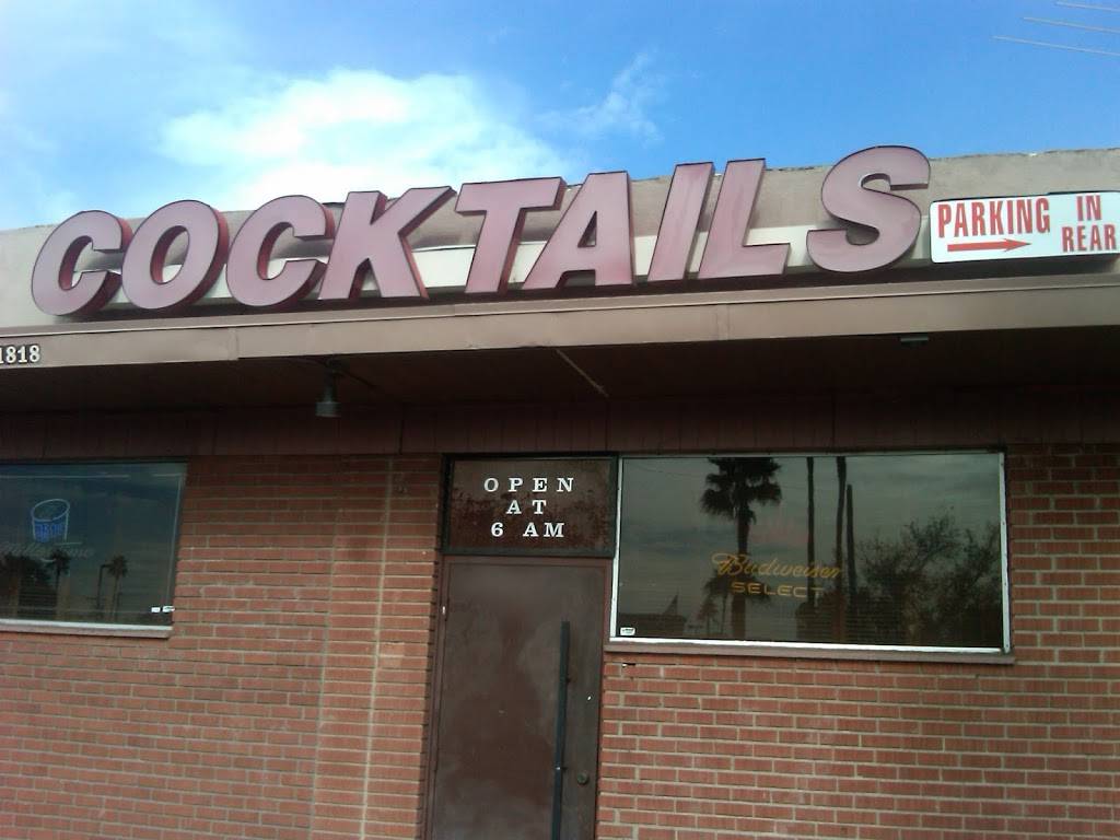 Westwood Tap & Grill | restaurant | 1818 W Glendale Ave, Phoenix, AZ 85021, USA | 6029955897 OR +1 602-995-5897