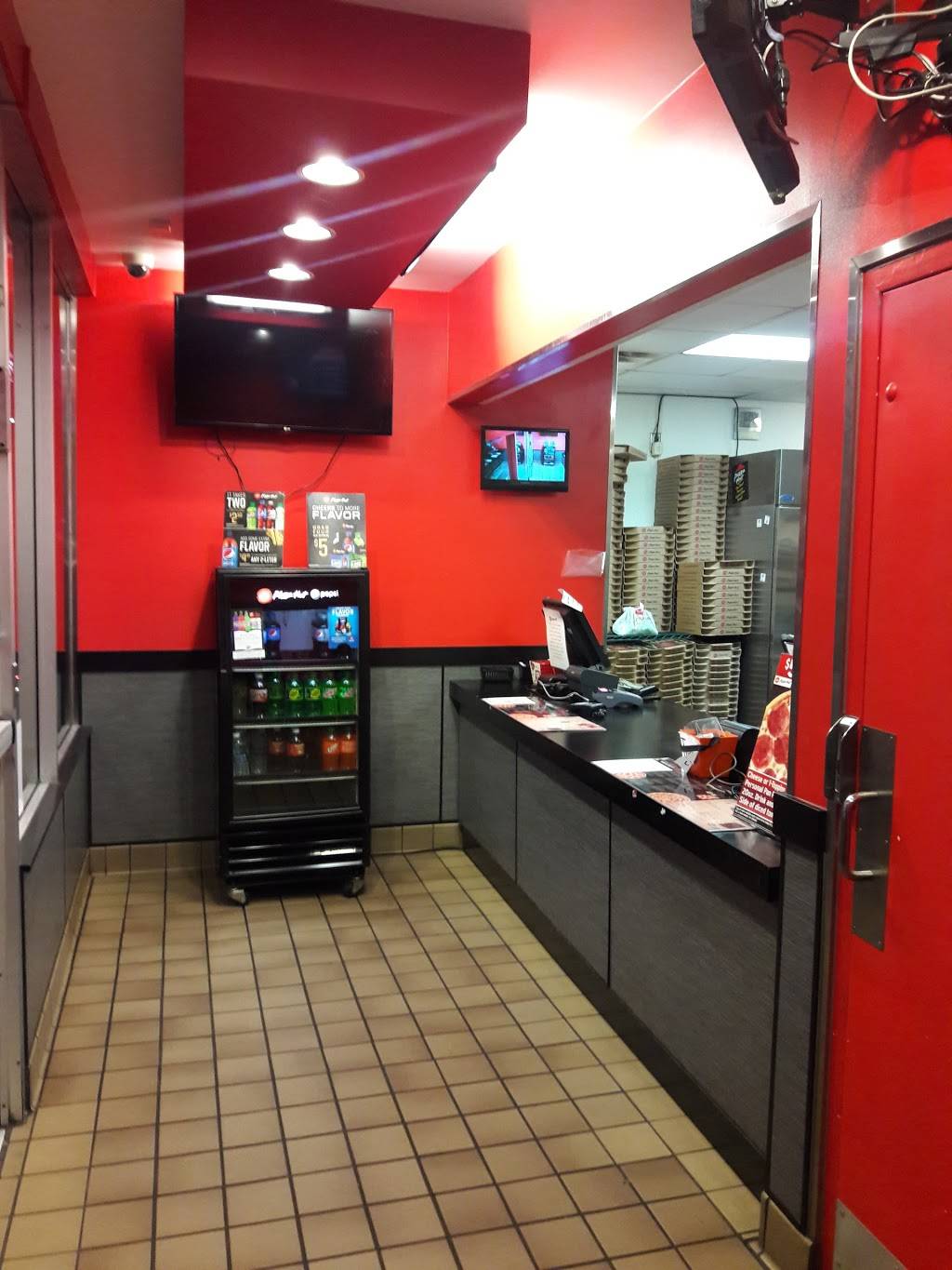 Pizza Hut | restaurant | 2029 Pico Blvd, Santa Monica, CA 90405, USA | 3103996767 OR +1 310-399-6767