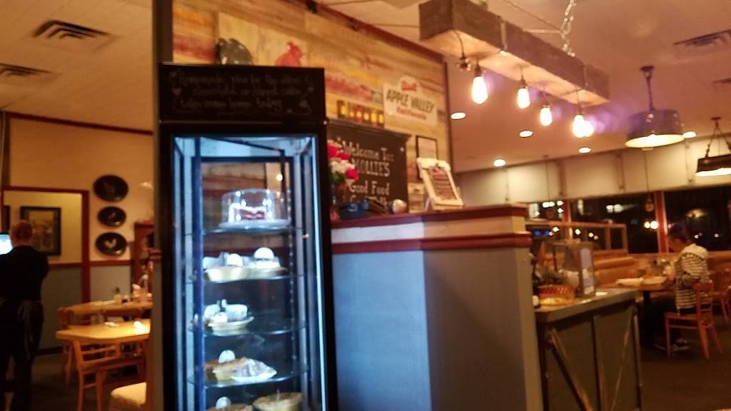 Mollies Kountry Kitchen | restaurant | 21851 CA-18, Apple Valley, CA 92307, USA | 7602406130 OR +1 760-240-6130