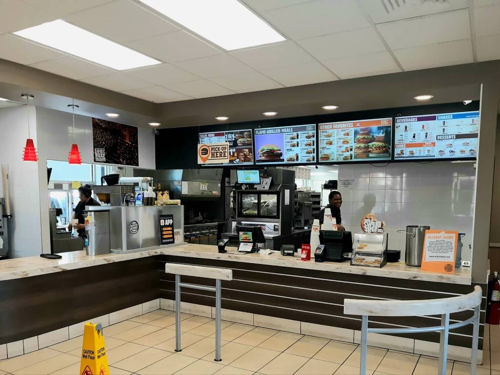 Burger King | restaurant | 10 N Wilmot Rd, Tucson, AZ 85711, USA | 5208868436 OR +1 520-886-8436