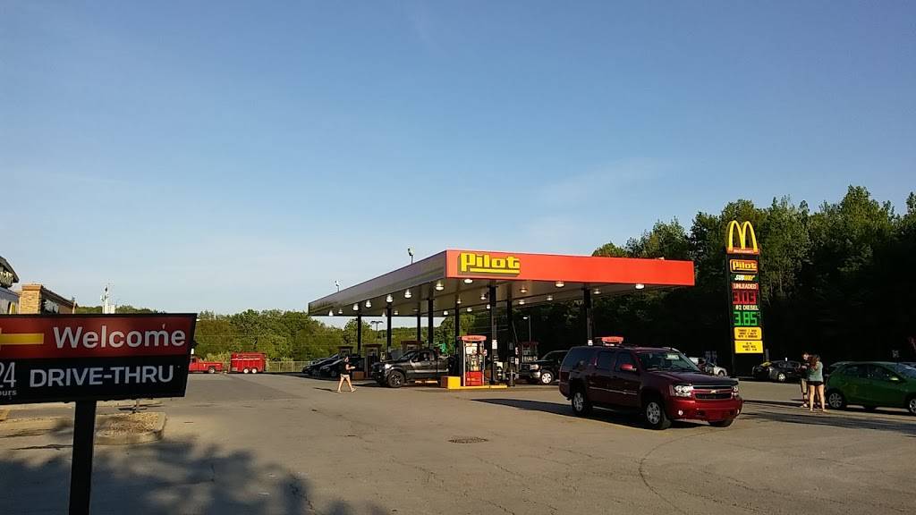 Pilot Travel Center | restaurant | 2010 New Castle Rd, Portersville, PA 16051, USA | 7243683028 OR +1 724-368-3028