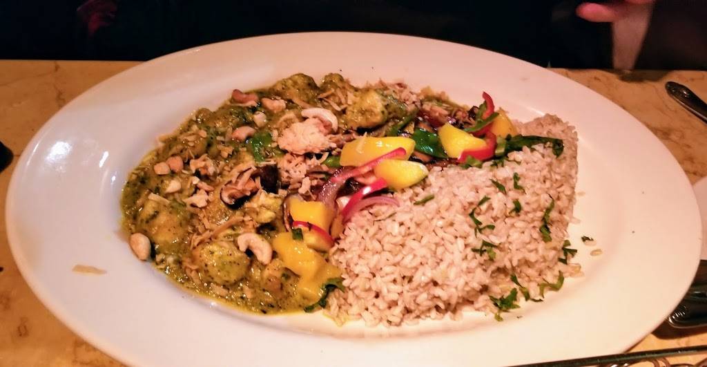 The Cheesecake Factory | restaurant | 7871 Edinger Ave, Huntington Beach, CA 92647, USA | 7148891500 OR +1 714-889-1500