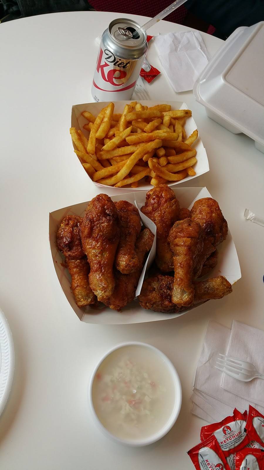 Boom Boom Chicken | restaurant | 36 Park Ave, Rutherford, NJ 07070, USA | 2014381124 OR +1 201-438-1124