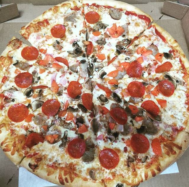 Antonios Pizza | restaurant | 9605 N Tryon St z, Charlotte, NC 28262, USA | 9809995368 OR +1 980-999-5368
