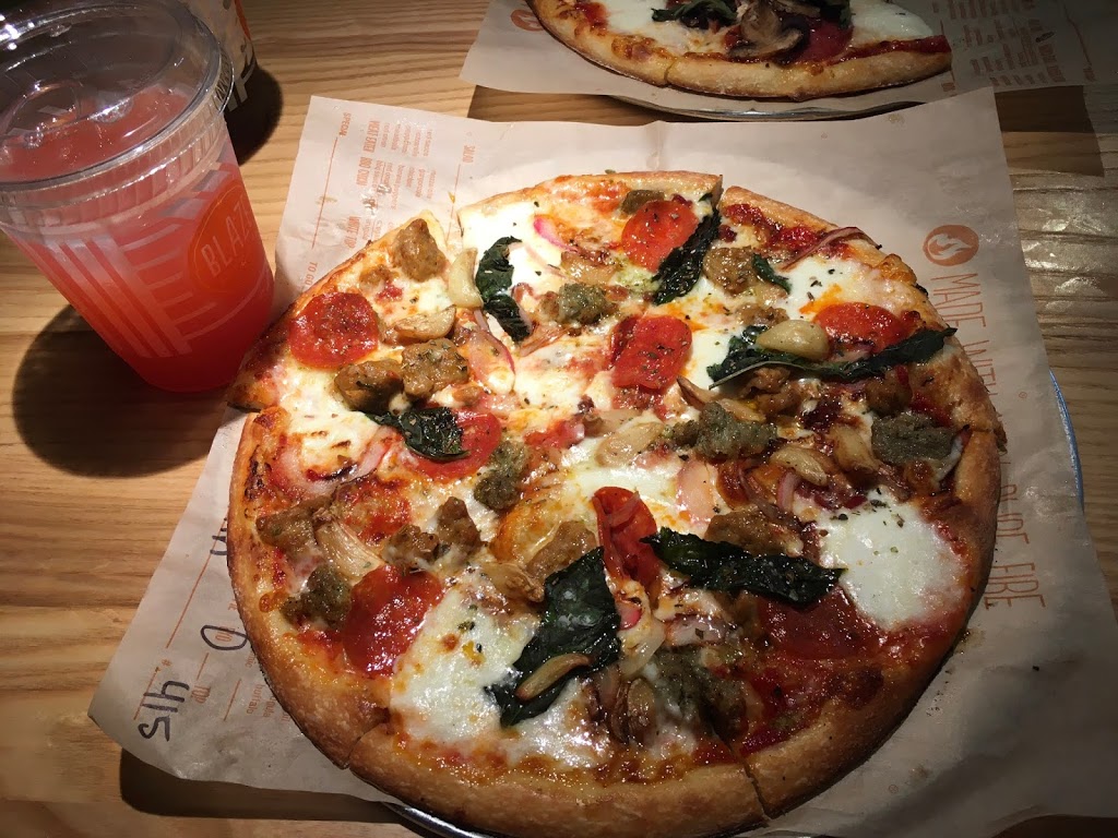 Blaze Pizza | meal takeaway | 905 Glynn Isle, Brunswick, GA 31525, USA | 9122021102 OR +1 912-202-1102