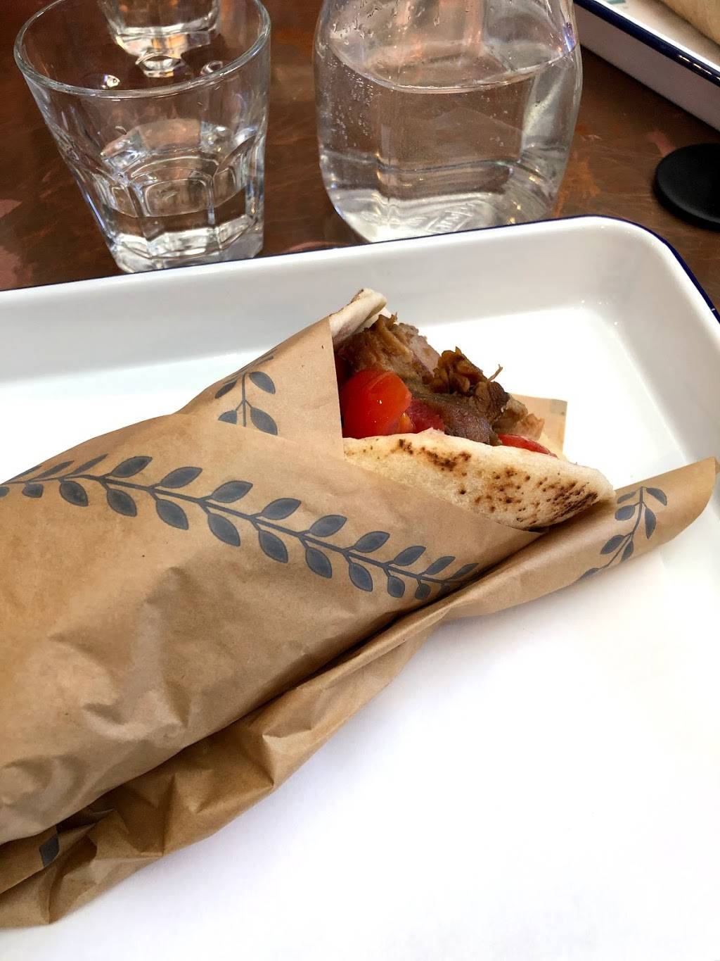 Souvla | restaurant | 2272 Chestnut St, San Francisco, CA 94123, USA | 4154005458 OR +1 415-400-5458