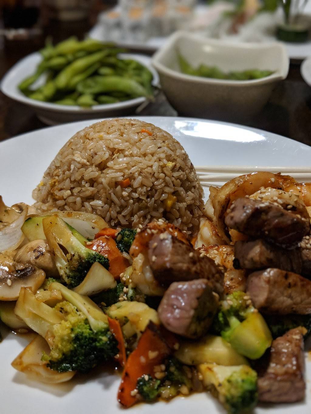 Sumo Sushi and Hibachi | cafe | 5302, 2936 N Broadway, Chicago, IL 60657, USA | 7734778510 OR +1 773-477-8510