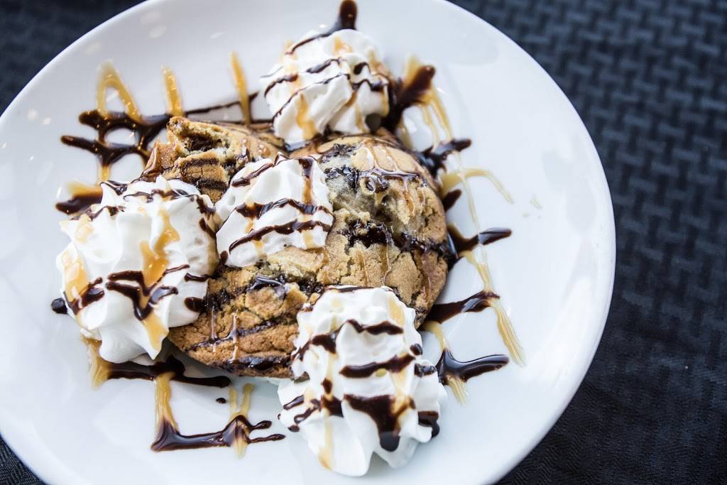 Twigs Bistro | restaurant | 801 Waterfront Way #103, Vancouver, WA 98660, USA | 3607264011 OR +1 360-726-4011