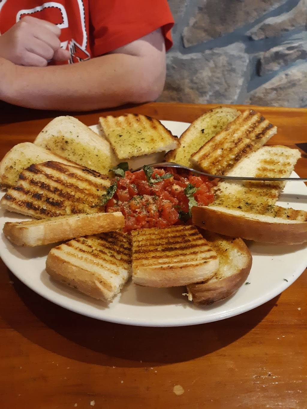 Johnny Carinos | restaurant | 1101 W McGalliard Rd, Muncie, IN 47303, USA | 7652843196 OR +1 765-284-3196