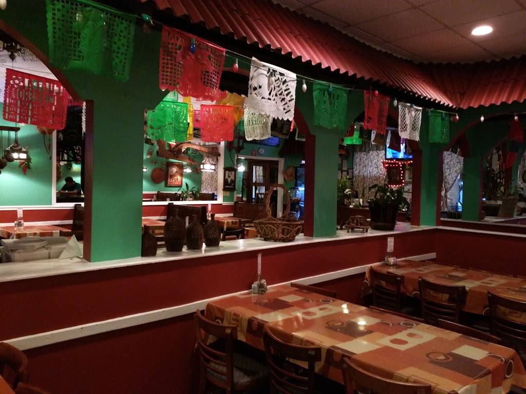 El Cazador Mexican Grill | restaurant | 1930 Edwards Lake Rd, Birmingham, AL 35235, USA | 2056610904 OR +1 205-661-0904