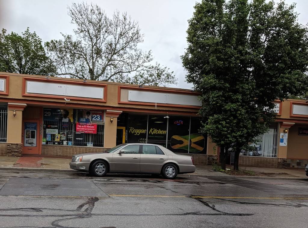 Reggae Kitchen | restaurant | 5535 Troost Ave, Kansas City, MO 64110, USA | 8164926191 OR +1 816-492-6191