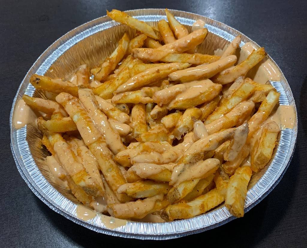 Dearborn’s Desserts & Eats | restaurant | 13736 Michigan Ave, Dearborn, MI 48126, USA | 2484448703 OR +1 248-444-8703