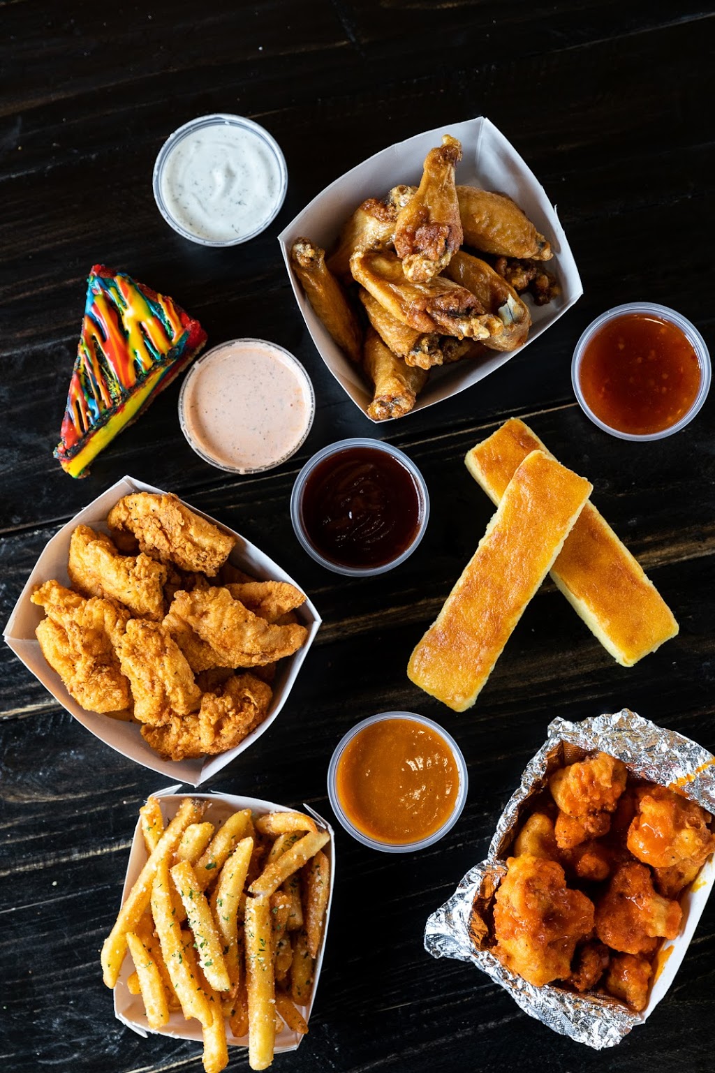 Wing Snob | restaurant | 360 E Round Grove Rd Ste 840, Lewisville, TX 75067, USA | 9729249464 OR +1 972-924-9464