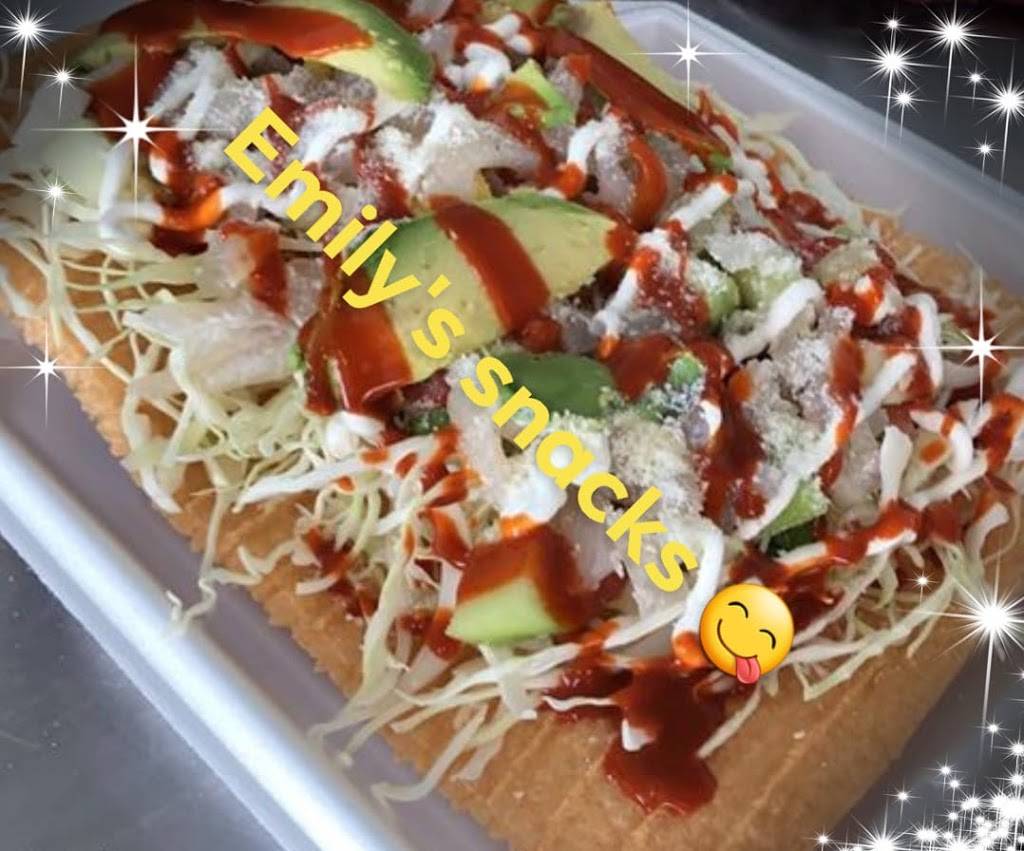 Emily’s Snacks | meal takeaway | 205 N King St, Seguin, TX 78155, USA | 9564087996 OR +1 956-408-7996