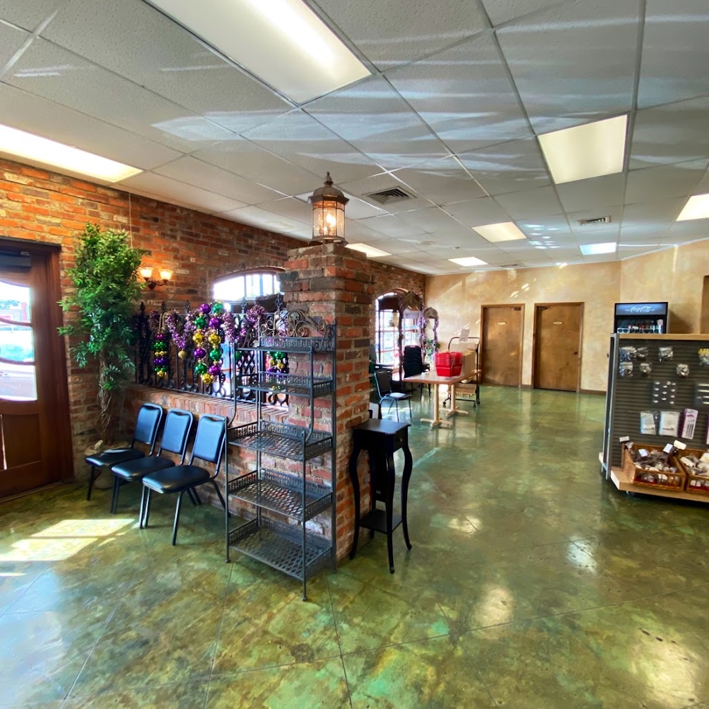 Atwoods Bakery | bakery | 1125 MacArthur Dr, Alexandria, LA 71303, USA | 3184455134 OR +1 318-445-5134