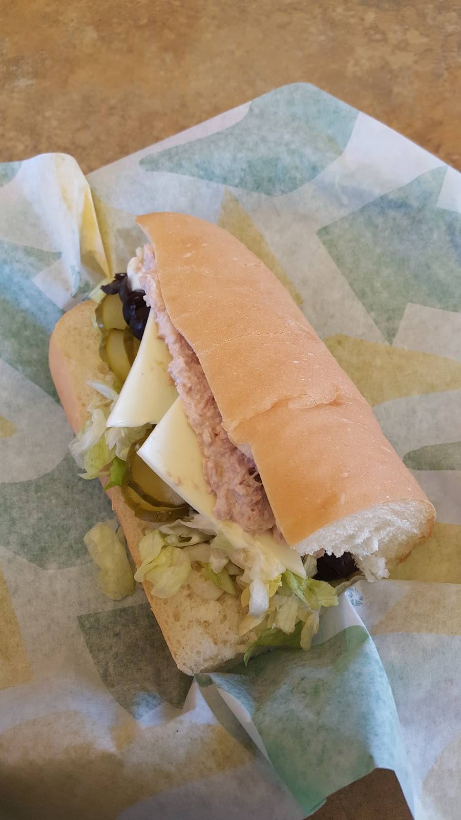 Subway | restaurant | 314 Brandilynn Blvd A, Cedar Falls, IA 50613, USA | 3192662399 OR +1 319-266-2399