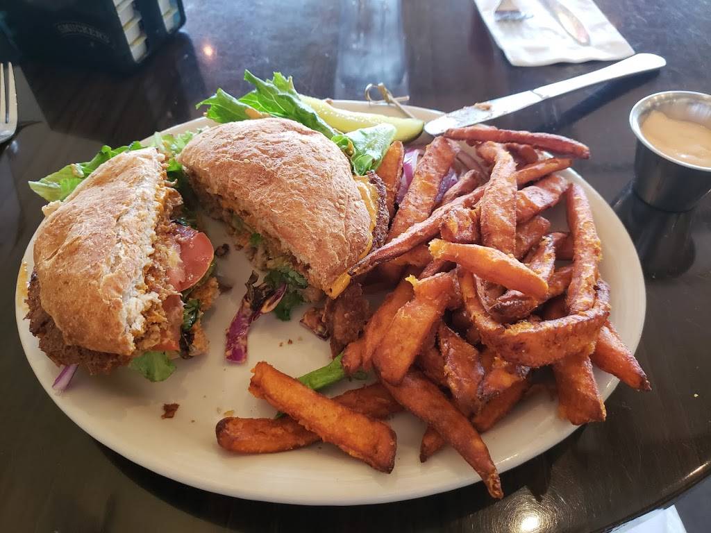 East West Cafe | restaurant | 557 Summerfield Rd, Santa Rosa, CA 95405, USA | 7075466142 OR +1 707-546-6142