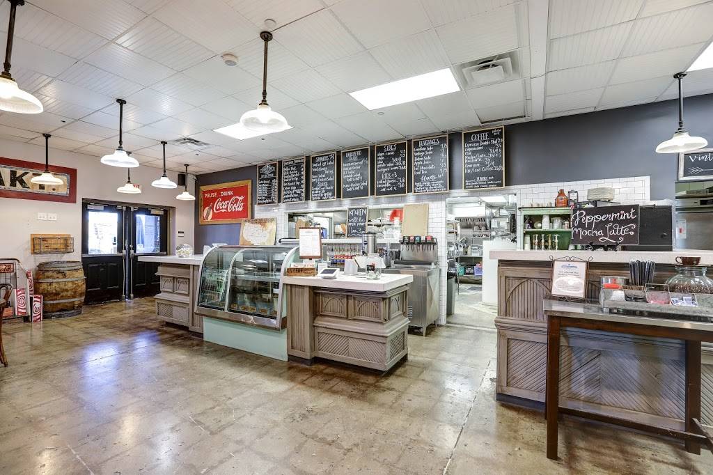 American Way Market | cafe | 1509 N Arizona Ave, Chandler, AZ 85225, USA | 4807721877 OR +1 480-772-1877