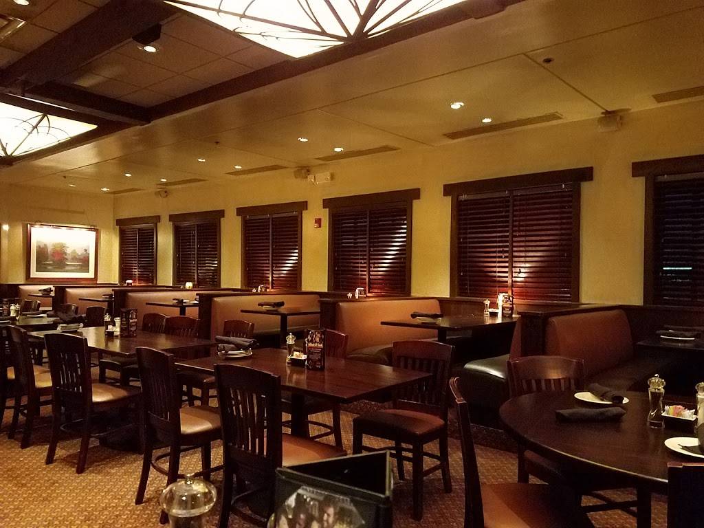 Village Tavern | meal takeaway | 101 Summit Blvd, Birmingham, AL 35243, USA | 2059701640 OR +1 205-970-1640