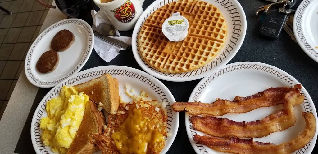 Waffle House | meal takeaway | 2499 Lincoln Hwy E, Lancaster, PA 17602, USA | 7172070724 OR +1 717-207-0724