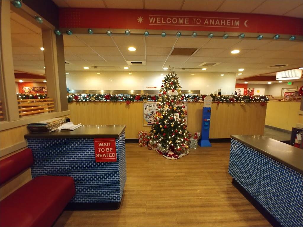 IHOP | restaurant | 2250 E Lincoln Ave, Anaheim, CA 92806, USA | 7145334467 OR +1 714-533-4467