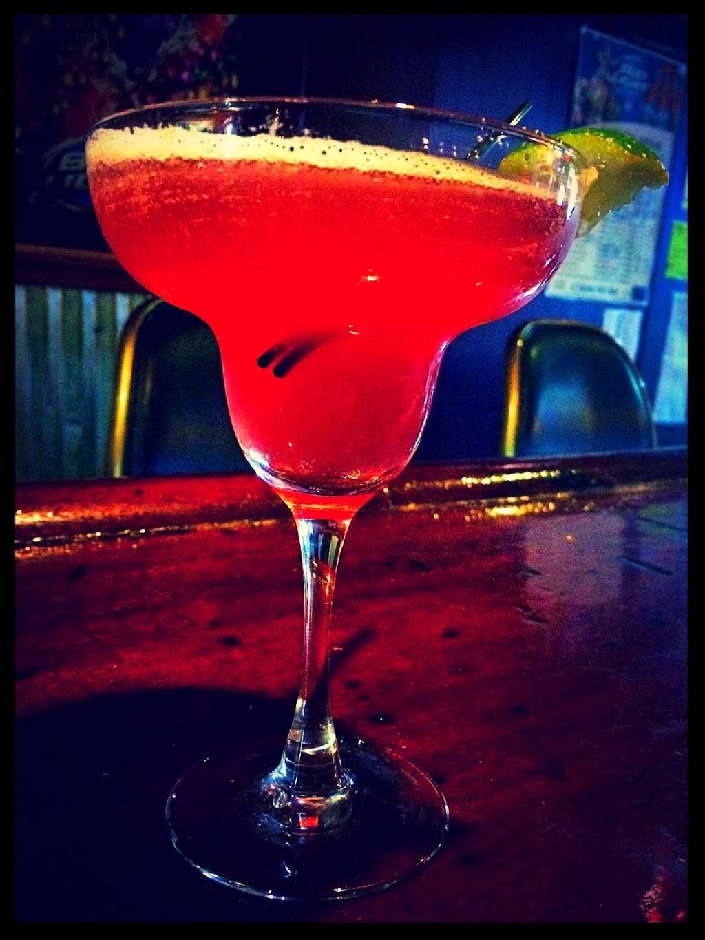 Hobnobbers Variety Bar & Restaurant | restaurant | 139 Carondelet St, New Orleans, LA 70130, USA | 5045255428 OR +1 504-525-5428