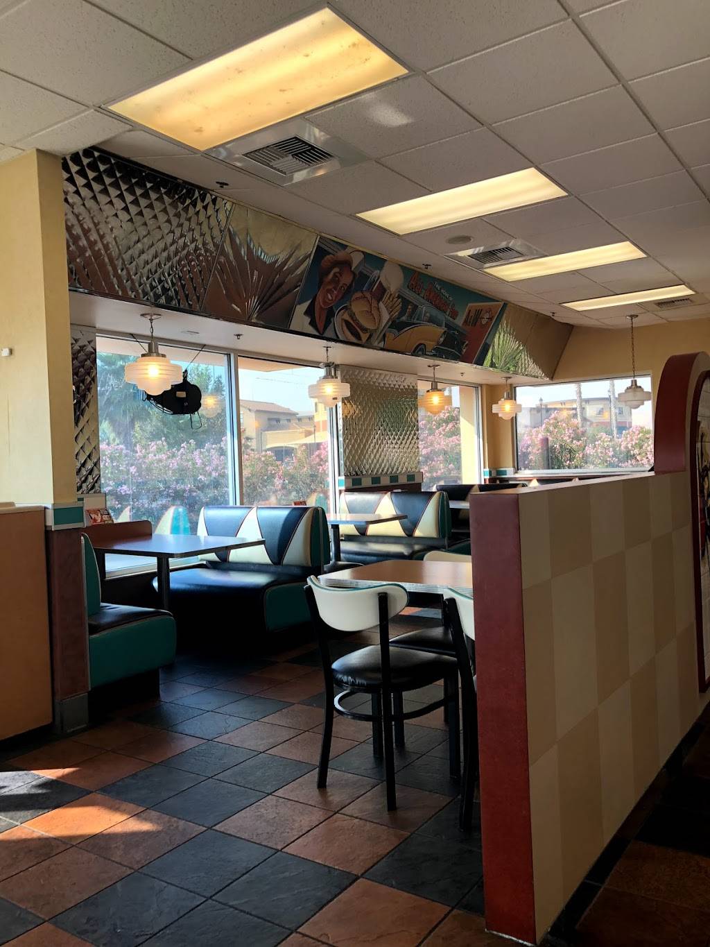 KFC | restaurant | 15014 Rogers Rd, Patterson, CA 95363, USA | 2098924998 OR +1 209-892-4998