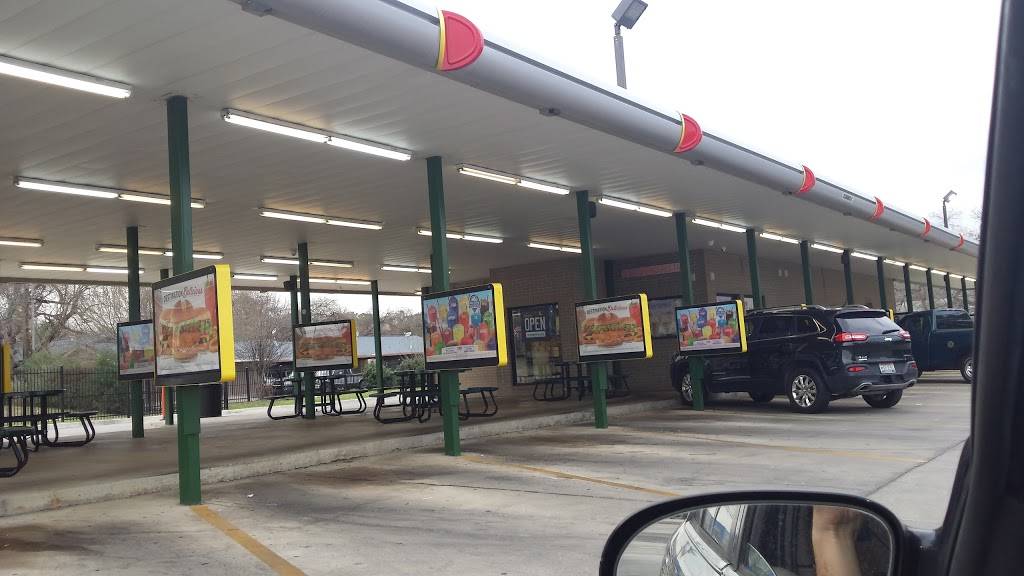 Sonic Drive-In | restaurant | 1435 Austin Hwy, San Antonio, TX 78209, USA | 2108260180 OR +1 210-826-0180